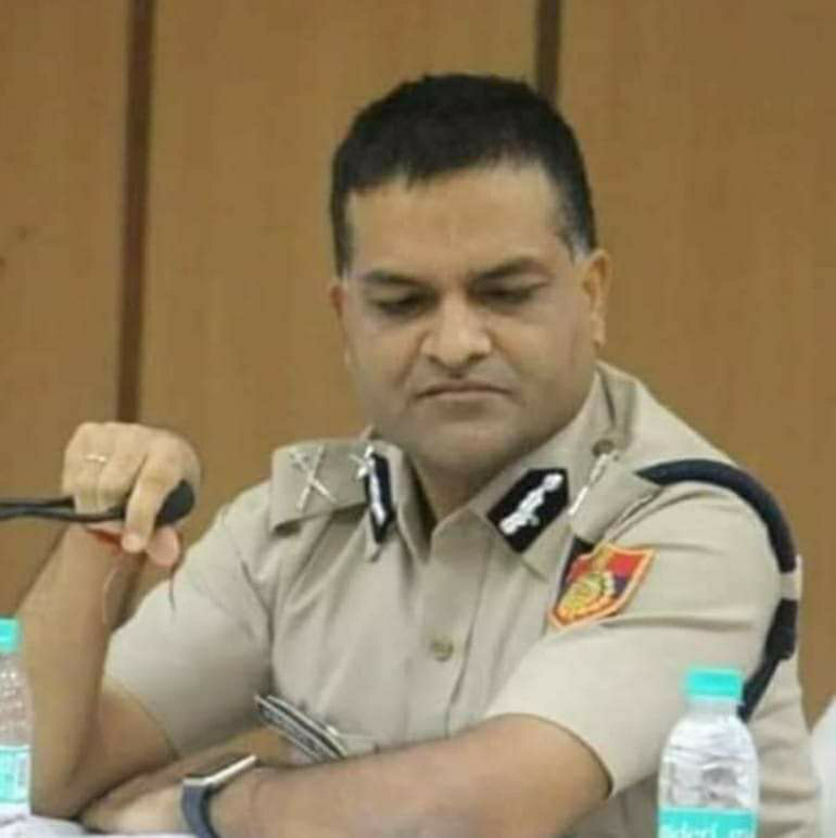 पुलिसवालों को जलील करने के लिए बदनाम IPS का सुशील पहलवान,रामदेव से कनेक्शन? Did Ramdev call Joint Commissioner of Police Surendra Singh Yadav to help Olympian Sushil Pehalwan, accused of murder?