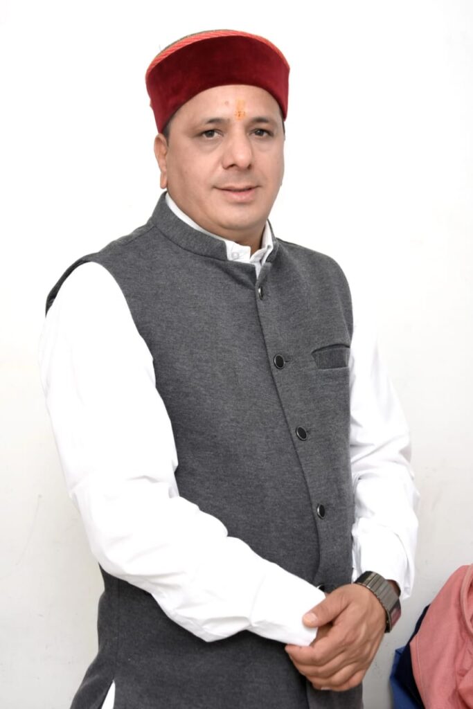 फर्जी आरटीपीसीआर रिपोर्ट मामले में जांच का इंतजार करें कांग्रेस: मनवीर सिंह चौहान BJP's state media in-charge Manveer Singh Chauhan said that during the Haridwar Kumbh, in the case of fake RTPCR report,