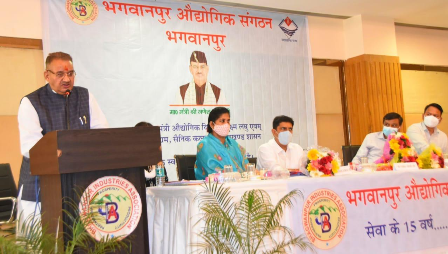 250 से ज्यादा औद्योगिक इकाइयां देती है 300 करोड़ का राजस्व और एक लाख नौकरियां State Industries Minister Ganesh Joshi on Monday conducted a site inspection of Bhagwanpur Industrial Establishment, one of the large industrial areas located in the plains of Uttarakhand, and took stock of the arrangements in the industrial establishment Bhagwanpur.