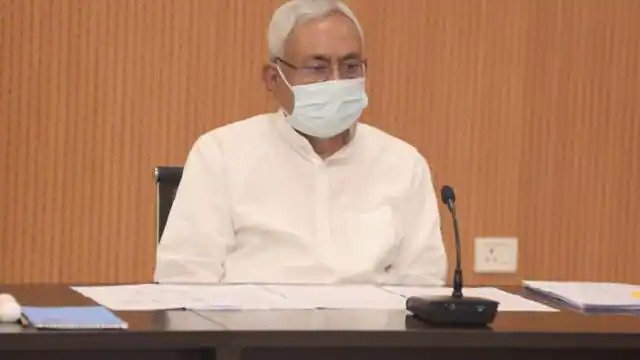 नीतीश कैबिनेट की बैठक, बाल हृदय योजना में निर्धारित परिवहन की राशि में संशोधन के साथ इन एजेंडों पर लगी मुहर The meeting of the Bihar cabinet concluded today. In the meeting of the Council of Ministers, all the ministers were connected through