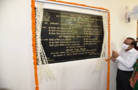 “प्रधानमंत्री के डिजिटल इंडिया के सपने ने भारतीयों के जीवन में सुधार किया है”, डॉ. हर्षवर्धन The Union Minister of Health and Family Welfare, Dr. Harsh Vardhan today inaugurated the renovated Hardayal Municipal Heritage Public Library at Chandni Chowk, Delhi.