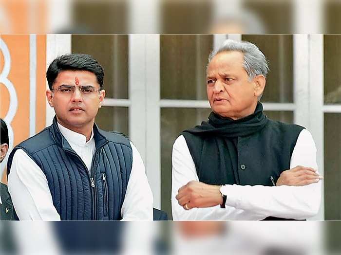 राजस्थान में सचिन पायलट और सीएम अशोक गहलोत गुट के बीच सियासी तकरार तेज In Rajasthan, the political tussle between Sachin Pilot and CM Ashok Gehlot faction is not taking the name of ending. According