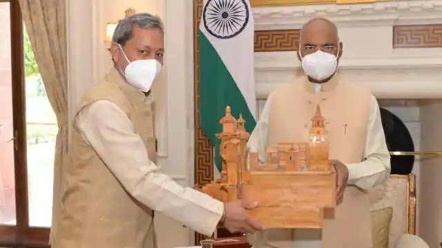 मुख्यमंत्री श्री तीरथ सिंह रावत ने राष्ट्रपति श्री रामनाथ कोविंद समेत कई मंत्रियों से की मुलाकात Chief Minister Shri Tirath Singh Rawat paid a courtesy call on President Shri Ram Nath Kovind ji at Rashtrapati Bhavan on Monday.
