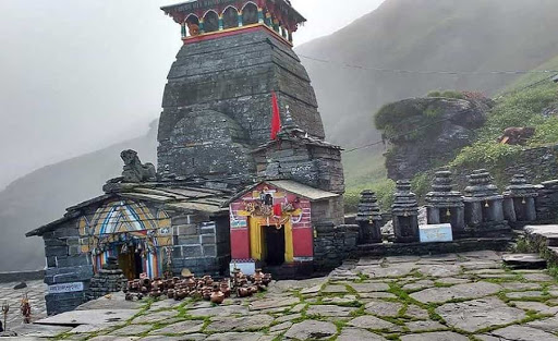 तुंगनाथ महादेव का हो सकेगा पहाड़ी गाय के दुग्ध से दुग्धाभिषेक With the efforts of Kedarnath social service, now every day Lord Tungnath can be anointed with cow's milk. Kedarnath Samaj Seva has gifted a milch cow to the local cattle rancher.