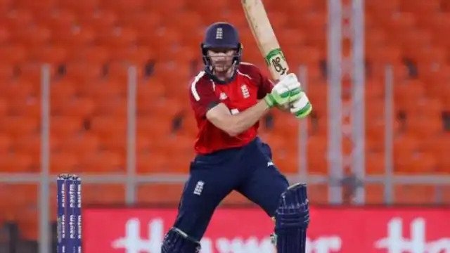 श्रीलंका के खिलाफ तीसरे टी-20 और वनडे सीरीज से बाहर हुए जोस बटलर England's team has suffered a major setback during the limited overs series being played against Sri Lanka. Jos Buttler has been ruled