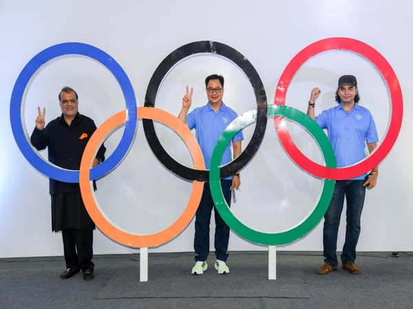 टोक्यो ओलंपिक: भारत का थीम सॉन्ग लॉन्च India has launched its official Olympic theme anthem for the Olympic Games to be held in July-August. Sports Minister Kiren Rijiju,
