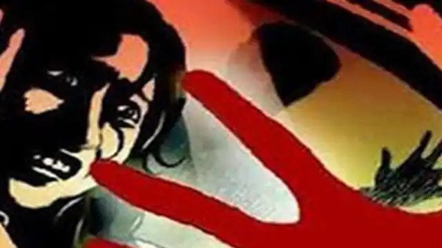 सिपाही पर महिला ने लगाया दुष्कर्म का आरोप, रास्ते में छोड़कर पति हो गया था फरार A very shameful incident has come to light from Firozabad, Uttar Pradesh. A woman has accused a constable posted as a driver in Dial 112