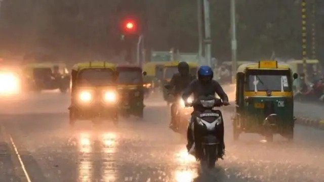 दिल्ली- एनसीआर में मानसून में हो रही देरी, जानें क्या है कारण Monsoon has knocked in many states of the country, but in the meantime, monsoon has not yet knocked in Delhi-NCR, Punjab,