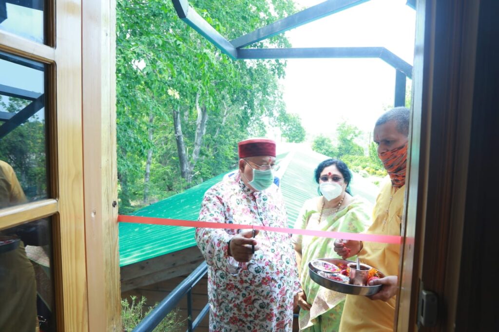 पर्यटन मंत्री ने किया 19.70 लाख से निर्मित राजाजी रॉयल्स रेस्टोरेन्ट का किया लोकार्पण The Minister of Tourism, Irrigation, Endowment and Culture Shri Satpal Maharaj on Friday inaugurated Rajaji Royal Restaurant constructed