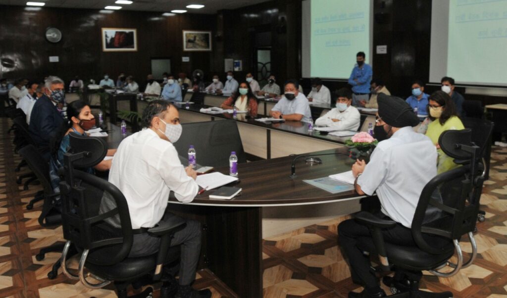 Chief Secretary Dr. S.S. Under the chairmanship of Sandhu, the 77th meeting of the State Level Bankers Committee, Uttarakhand