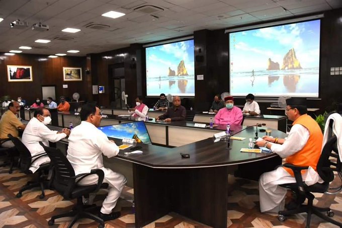 पुष्कर धामी कैबिनेट की पहली बैठक, बेरोजगारों के लिए महत्वपुर्ण निर्णय In the first meeting of the Pushkar Singh Dhami cabinet, many big decisions were taken for the unemployed.Six resolutions were taken