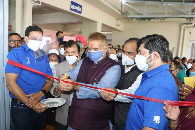 कैबिनेट मंत्री गणेश जोशी ने उपजिला चिकित्सालय में किया ऑक्सीजन प्लांट का शुभारंभ
