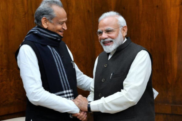 मुख्यमंत्री अशोक गहलोत प्रधानमंत्री मोदी को लिखा पत्र, कहा- बढ़ी जनसंख्या के अनुरूप हो एनएफएसए के लाभार्थियों का निर्धारण