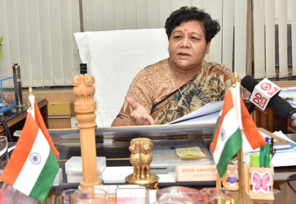 राज्यपाल सुश्री अनुसुईया उइके के कार्यकाल के दो वर्ष पूर्ण, यहां जानें उनके जीवन औऱ कार्यकाल की कुछ खास बातें