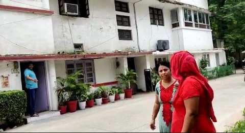 DCP की पत्नी ने ASI की बेटी को मारा। पार्किंग बनाम अतिक्रमण विवाद बना दलित बनाम राजपूत। दोषी DCP या ASI ?
