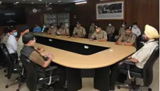 मुख्य सचिव डॉ. एस.एस. संधू ने की ऊर्जा विभाग की समीक्षा, अधिकारियों को विद्युत चोरी एवं विद्युत लाईन लॉस को कम करने के दिए निर्देश