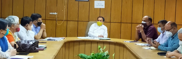 राज्य के 44 महाविद्यालयों में संचालित होंगे स्वरोजगार पाठ्यक्रमः डा. धनसिंह रावत