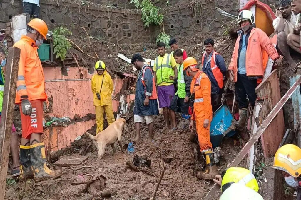 मुंबई: दीवार गिरने से 25 लोगों की मौत, राष्ट्रपति-प्रधानमंत्री ने व्यक्त किया शोक