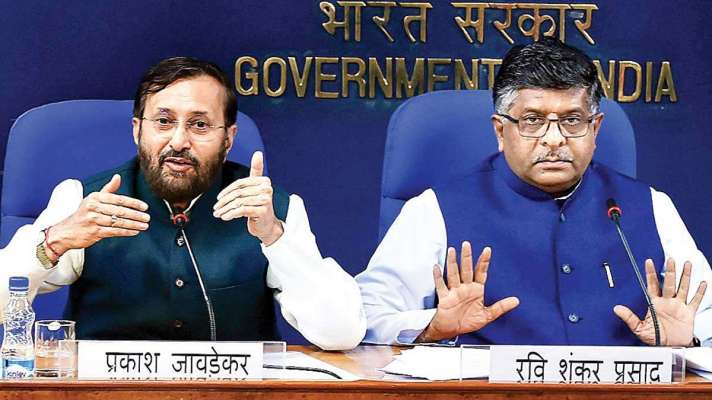मोदी कैबिनेट में फेरबदल: स्वास्थ्य मंत्री और शिक्षा मंत्री के बाद प्रकाश जावेडकर और रविशंकर प्रसाद ने भी दिया इस्तीफा