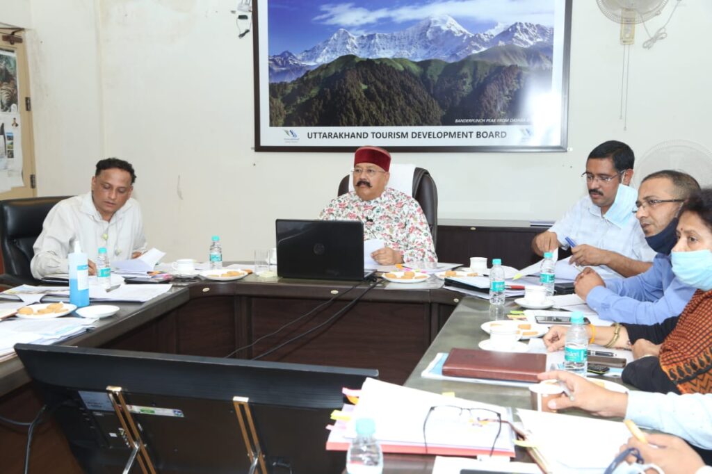 उत्तराखंड: पर्यटन एवं संस्कृति मंत्री सतपाल महाराज ने विभागों में रिक्त पड़े पदों को शीघ्र भरने का दिया निर्देश Tourism and Culture Minister Satpal Maharaj has appointed 06 sports officers, 11 field assistants, 09 personal assistants-4 administrative