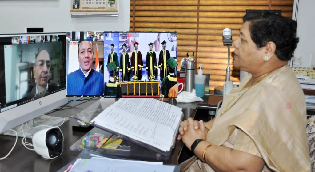 दीक्षांत समारोह अविस्मरणीय क्षण, विद्यार्थियों को मिलता है कठोर परिश्रम का प्रतिफल: सुश्री उइके