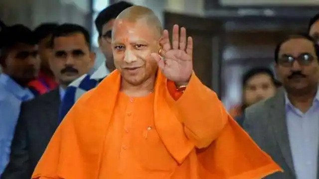 अक्टूबर में ग्रेटर नोएडा को सीएम योगी देंगे सौगात, राजधानी दिल्ली से यहां तक दौडे़गी मेट्रो which has been stuck on the way for many years, will soon be back on track. In October, UP CM Yogi Adityanath can lay its foundation stone.