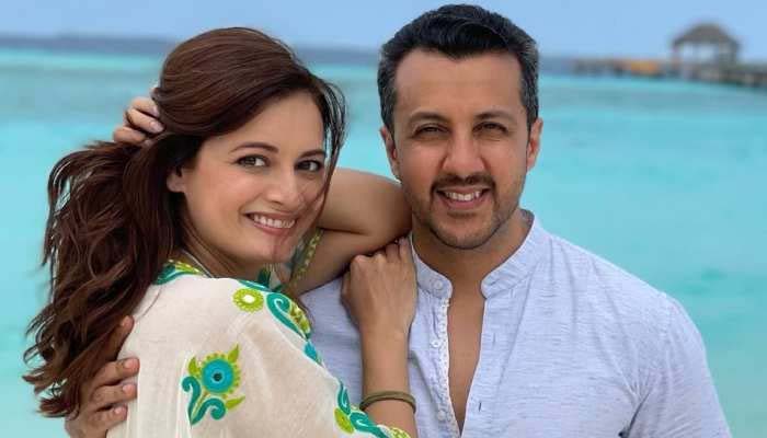शादी के 3 महीने बाद ही मां बनी दीया मिर्जा, सोशल मीडिया पर शेयर की प्रीमच्योर बेबी की फोटो Dia Mirza and Vaibhav Rekhi have become fathers of a son. Diya gave this news to the fans on Instagram. He has told that his son