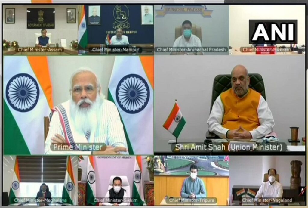बिना मास्क के घूम रहे लोग, भारी संख्या में पर्यटन स्थलों पर हो रही भीड़ को देखकर बोले पीएम मोदी- जल्द आएगी कोरोना की तीसरी लहर