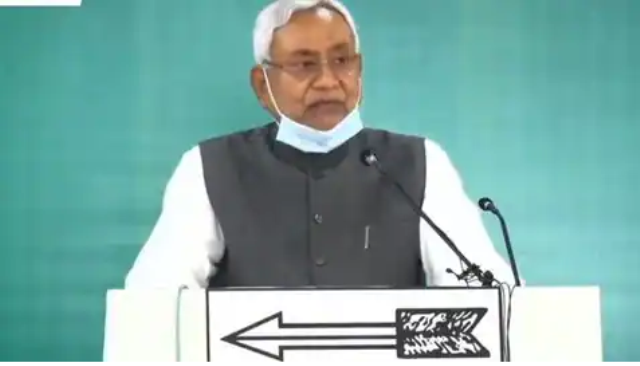 जेडीयू में आपसी मतभेद की बात पर हंस पड़े सीएम नीतीश कुमार, बोले- क्या कोई शक्ति परीक्षण करेगा ..