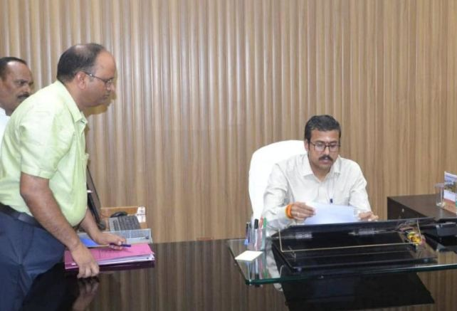 फोटोयुक्त विधानसभा निर्वाचक नामावली का पुनरीक्षण कार्यक्रम का निर्धारण