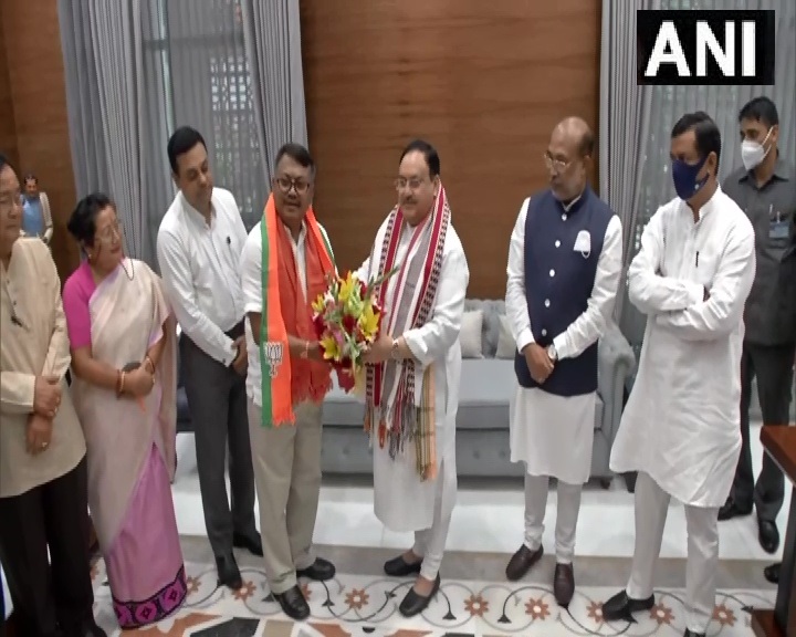 मणिपुर के पूर्व कांग्रेस अध्यक्ष गोविंददास कोंथौजम ने थामा भाजपा का दामन, पार्टी अध्यक्ष जे.पी. नड्डा से की मुलाकात