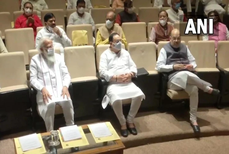 पीएम नरेंद्र मोदी ने संसद में गतिरोध पर विपक्ष पर साधा निशाना, कहा- सेल्फ गोल’ करने में जुटा है विरोधी दल