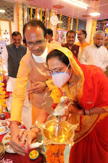 मुख्यमंत्री शिवराज सिंह चौहान के निवास पर धुम-धाम से मनाया गया जन्माष्टमी पर्व