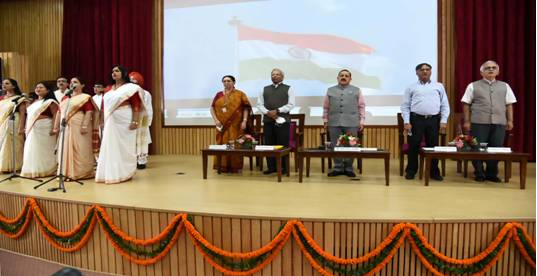 देश में वैज्ञानिक समुदाय ने भारत की स्वतंत्रता के 75वें वर्ष पर आज़ादी का अमृत महोत्सव राष्ट्रगान की प्रस्तुति के साथ मनाया