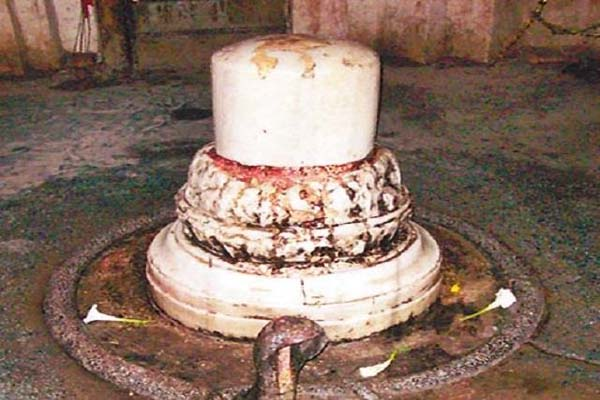 1400 साल पुराना है महादेव का यह ऐतिहासिक मंदिर, हर साल चावल भर बढ़ जाता है शिवलिंग