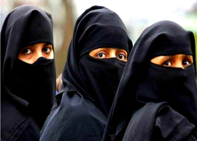 तीन तलाक़ और हलाला – दहेज़ में इन्वर्टर न मिलने से दिया तीन तलाक़, अब हलाला का दबाव