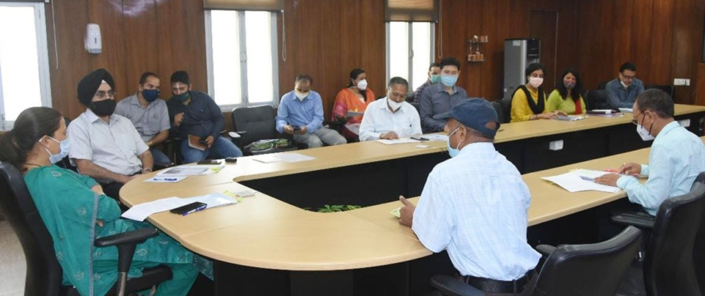 महिला सशक्तिकरण एवं बाल विकास मंत्री श्रीमती रेखा आर्या ने की मुख्यमंत्री वात्सल्य योजना की समीक्षा
