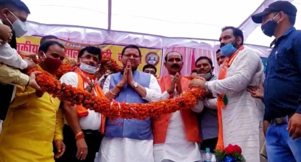 मुख्यमंत्री श्री पुष्कर सिंह धामी ने जनपद चम्पावत के अमोडी में निर्माणाधीन डिग्री कॉलेज का किया निरीक्षण
