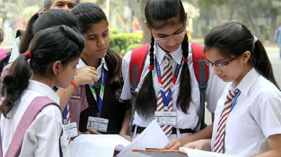 CBSE बोर्ड के 10वीं के परिणाम जारी, यहां देंखे अपना रिजल्ट