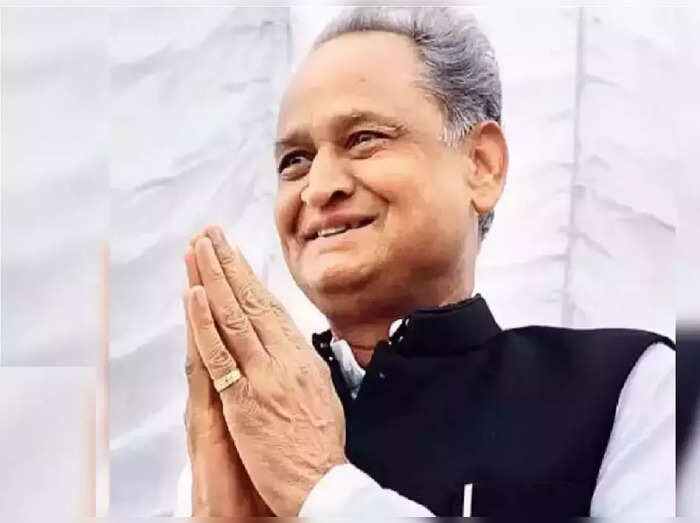 राजस्थान के सीएम अशोक गहलोत की तबियत अचानक हुई खराब, अस्पताल में हुए भर्ती