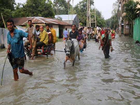 बिहार: राज्य में बाढ़ ने मचाया कोहराम, घरों में घुस रहा पानी, पलायन कर रहे लोग