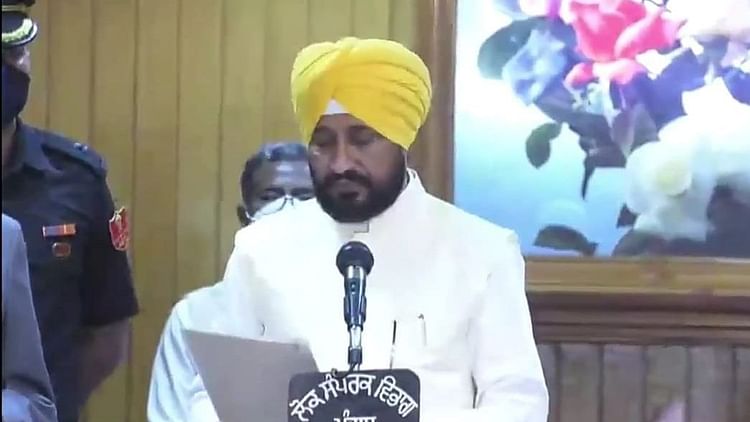 Punjab's new Chief Minister Charanjit Singh Channi is seen in action as soon as he takes over as CM. On Monday, he has ordered all government