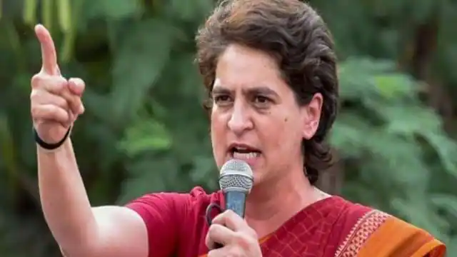 विधानसभा चुनाव 2022 तैयारियों की समीक्षा करेगी प्रियंका गांधी, कल से दो दिवसीय दौरे पर जाएंगी लखनऊ Before the 2022 assembly elections in Uttar Pradesh, all the political parties have started their planning and preparations. The Congress