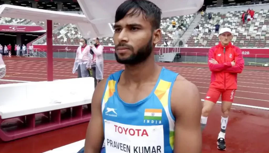 टोक्यो पैरालंपिक: प्रवीण ने हाई जंप में जीता सिल्वर मेडल Indian athletes continue to dominate the Tokyo Paralympics. Praveen Kumar has given the country the sixth silver medal in the high jump event.