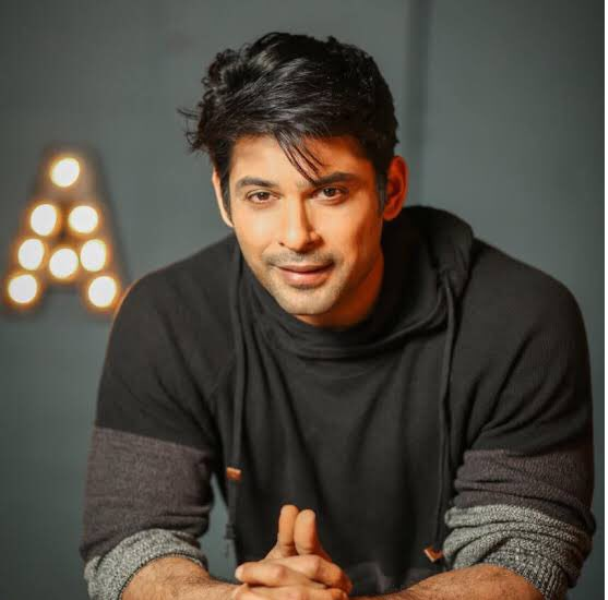 बिग बॉस विनर सिद्धार्थ शुक्ला का हार्ट अटैक से निधन, टीवी इंडस्ट्री में शोक की लहर