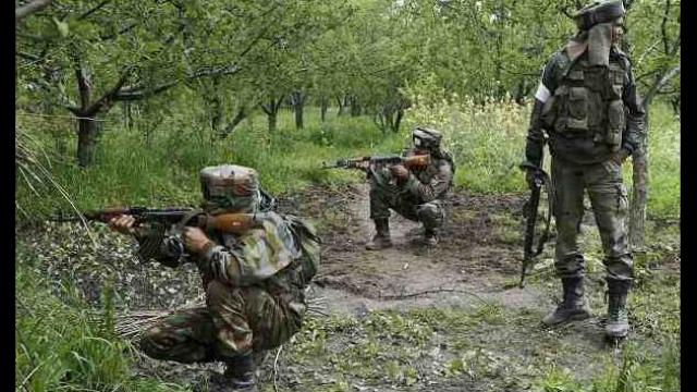 छत्तीसगढ़ के नक्सल प्रभावित बीजापुर जिले में प्रेशर बम ब्लास्ट, कई CRPF के जवान घायल A Central Reserve Police Force jawan has been injured due to a pressure bomb in the Naxal-affected Bijapur district of Chhattisgarh.