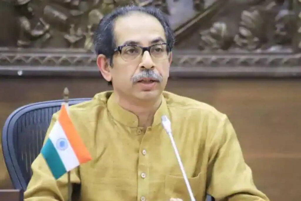महाराष्ट्र की उद्धव सरकार ने किया ऐलान, राज्य में 7 अक्टूबर से खुलेंगे सभी धार्मिक स्थल और 4 अक्टूबर से खोले जाएंगे स्कूल As soon as there is relief from the second wave of Corona epidemic, religious places closed in Maharashtra for a long time have been allowed