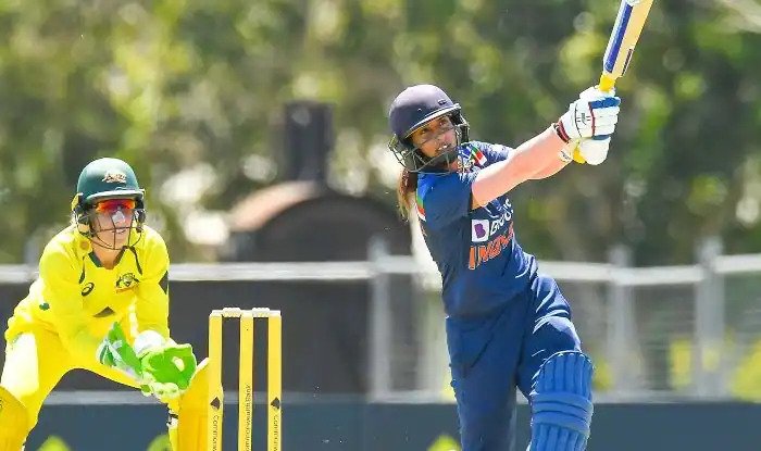 लगातार पांचवां अर्धशतक जड़ कप्तान मिताली राज ने पूरे किए 20,000 रन Indian captain Mithali Raj has completed a total of 20,000 runs in her career, scoring her fifth consecutive half-century in the first match