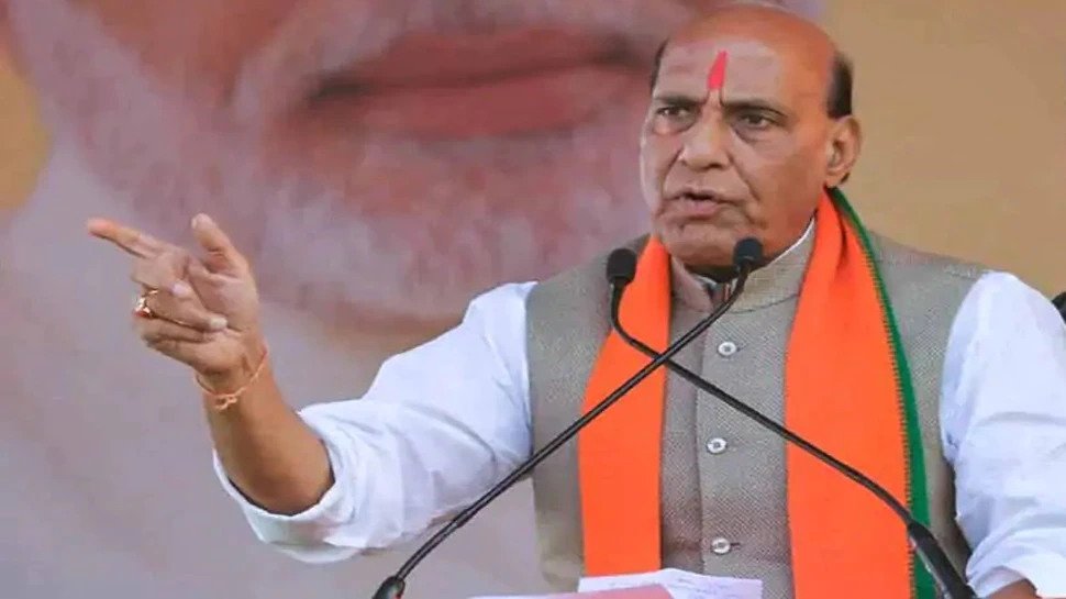 रक्षा मंत्री श्री राजनाथ सिंह ने निमास टीम के माउंट कुन अभियान को झंडी दिखाकर किया रवाना Raksha Mantri Shri Rajnath Singh flagged off a team from National Institute of Mountaineering and Allied Sports (NIMAS) Dirang,