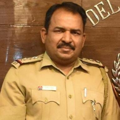 SHO Sunil Mittal alias Sunil Gupta of Vasant Vihar police station has been sent to the line.DCP of South West District, Pratap Singh